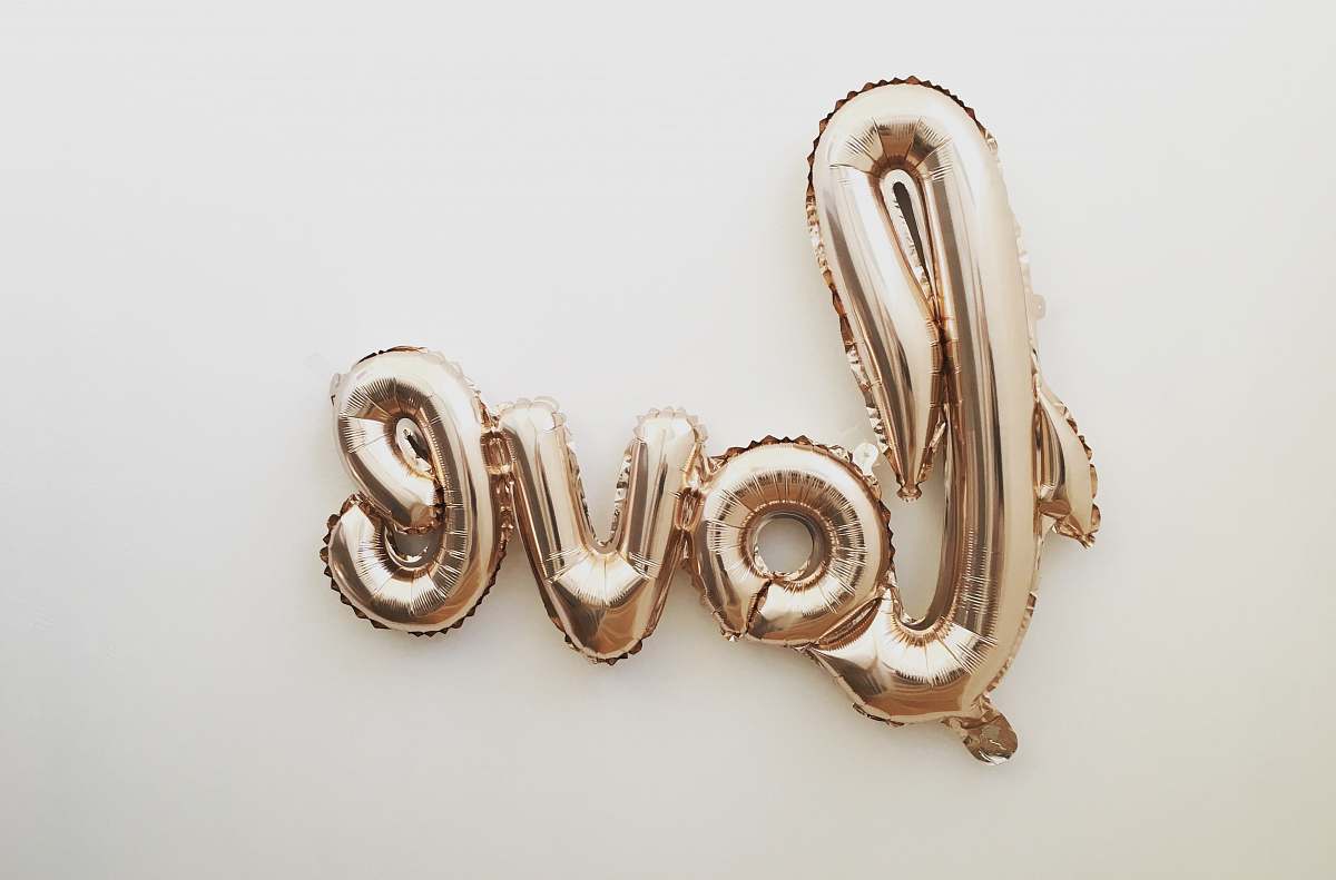 gold gold love balloon wedding
