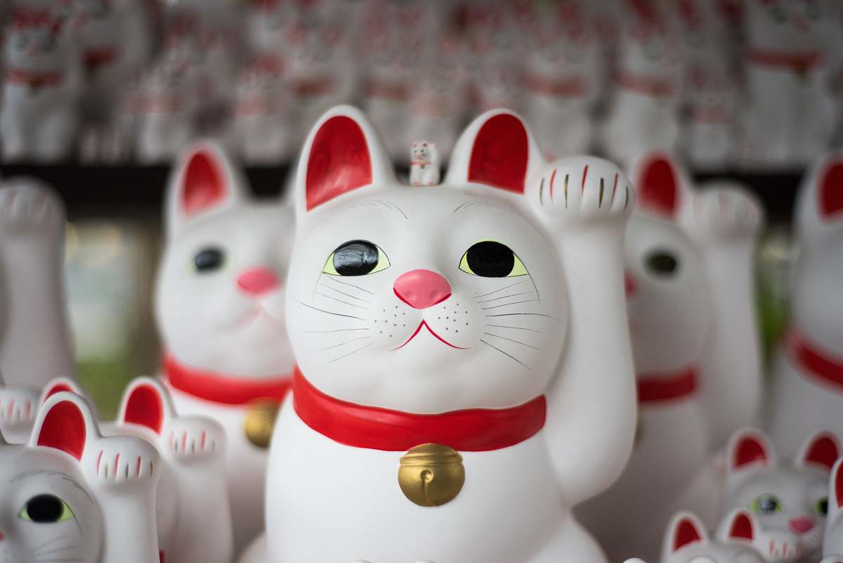 japan pile of Japanese lucky cat gotokuji
