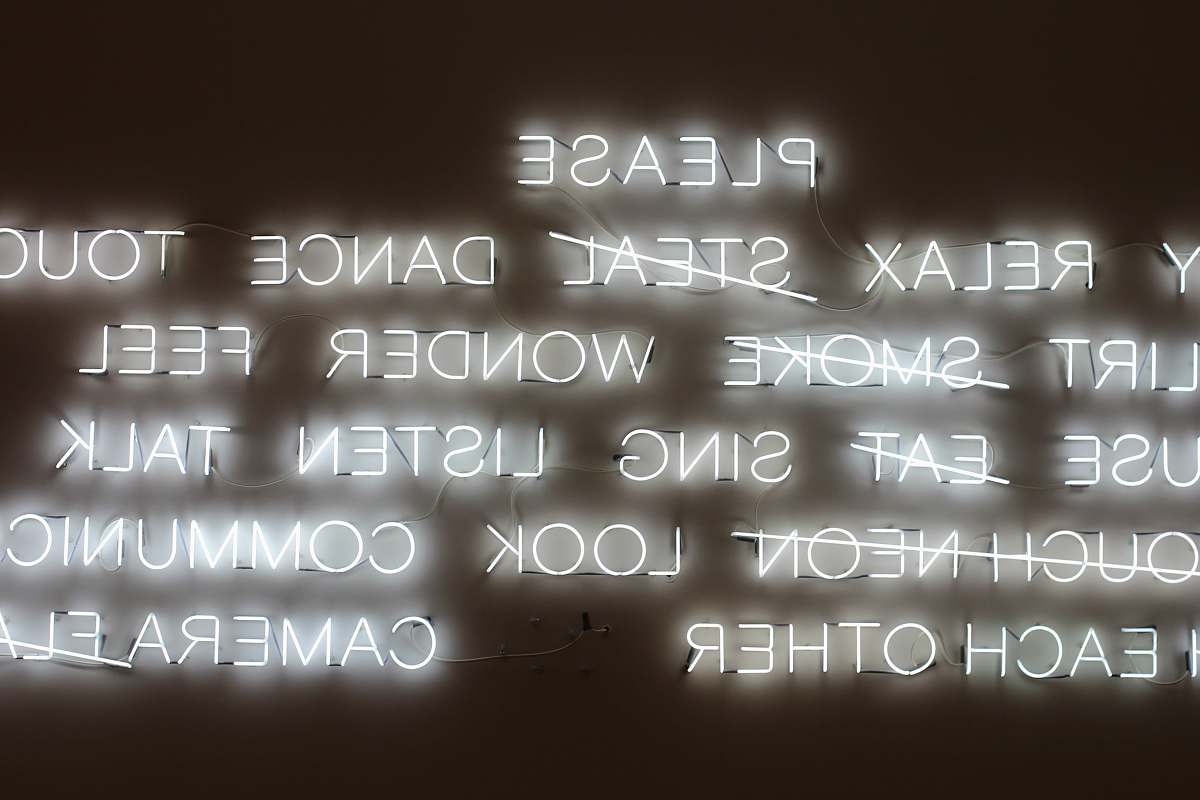 sign white text on black background text