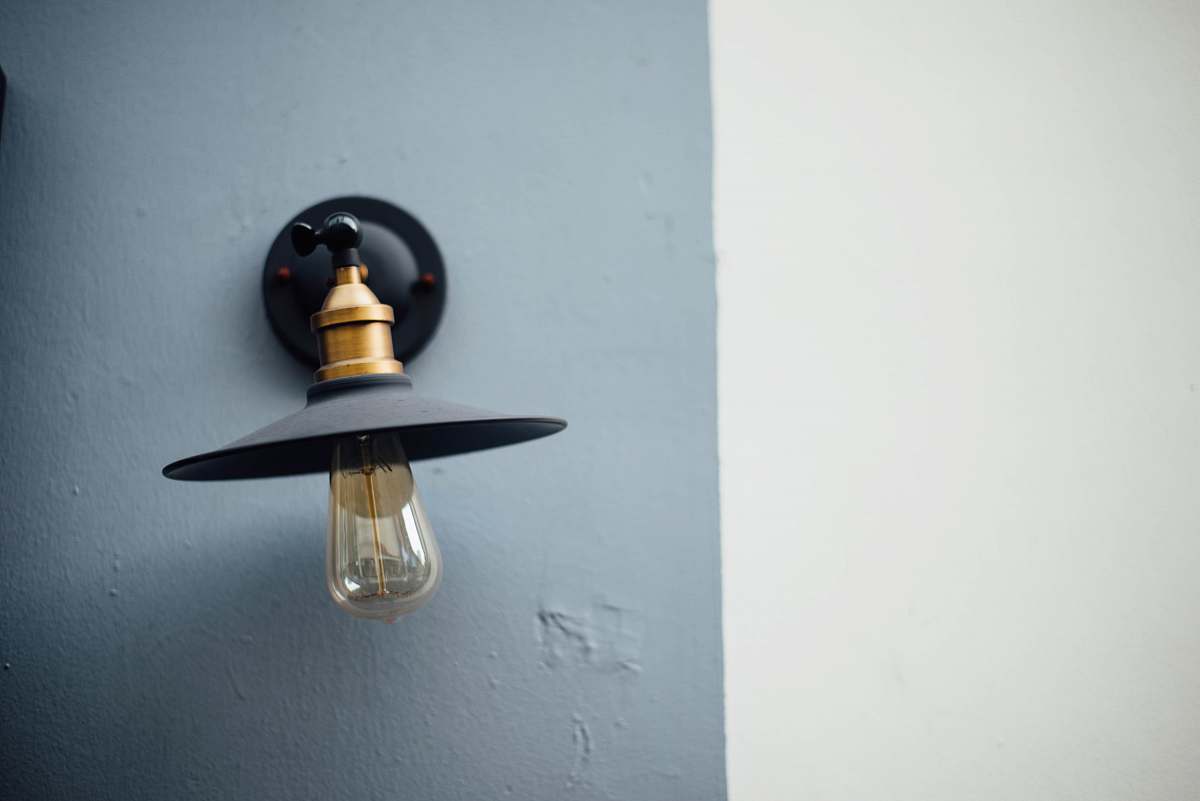 light black sconce lightbulb