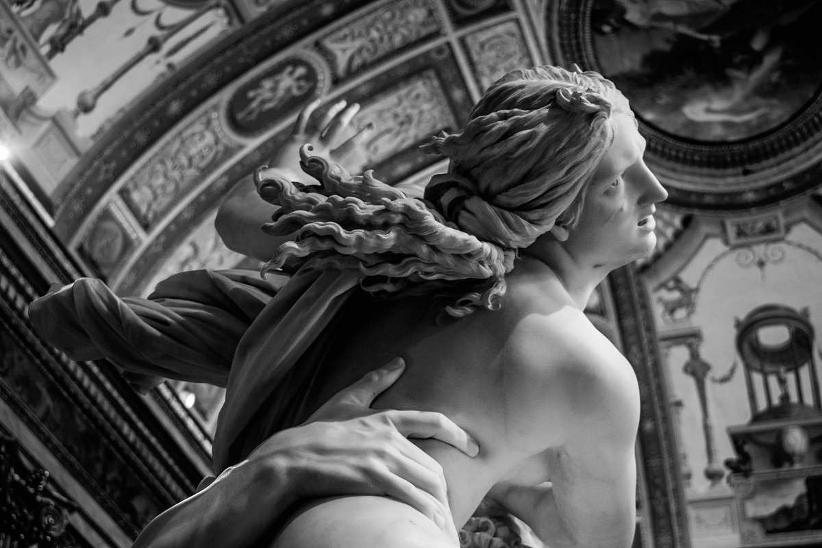 sculpture gray statue of a woman rome