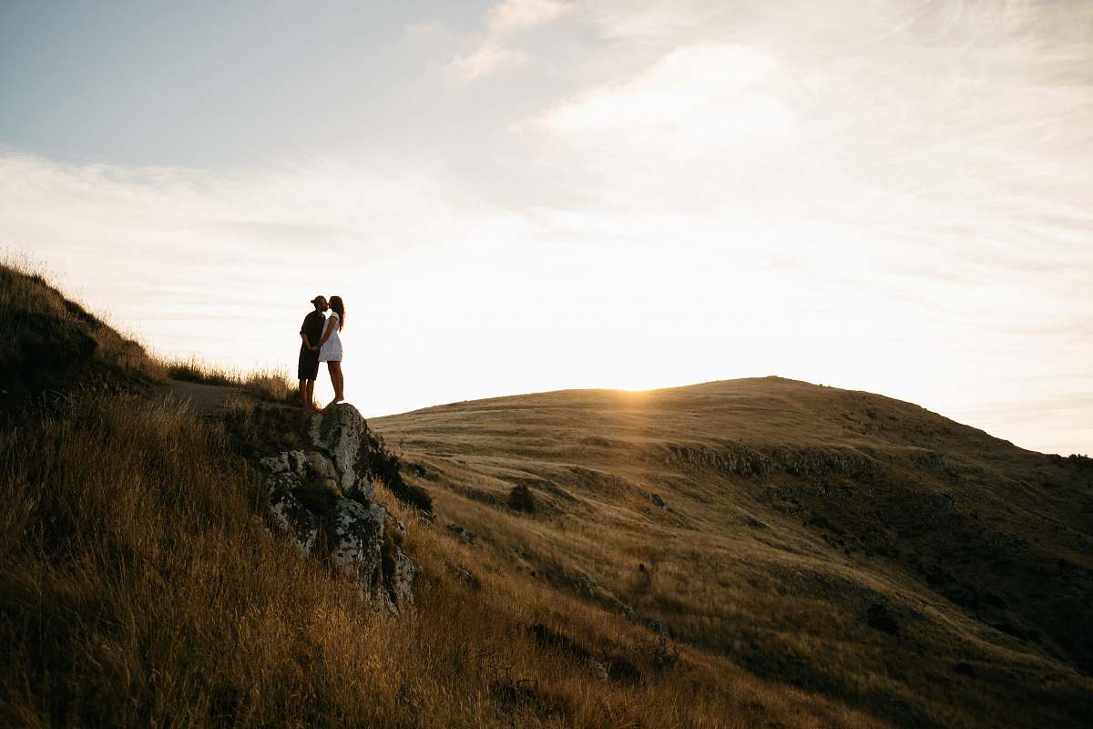 Christchurch Couple Kissing On Top Of Hill New Zealand Image Free Photo