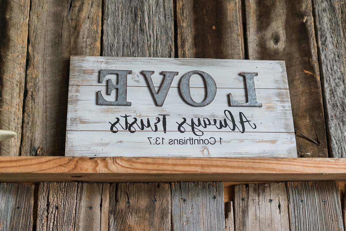 crate white and gray wooden quote board box