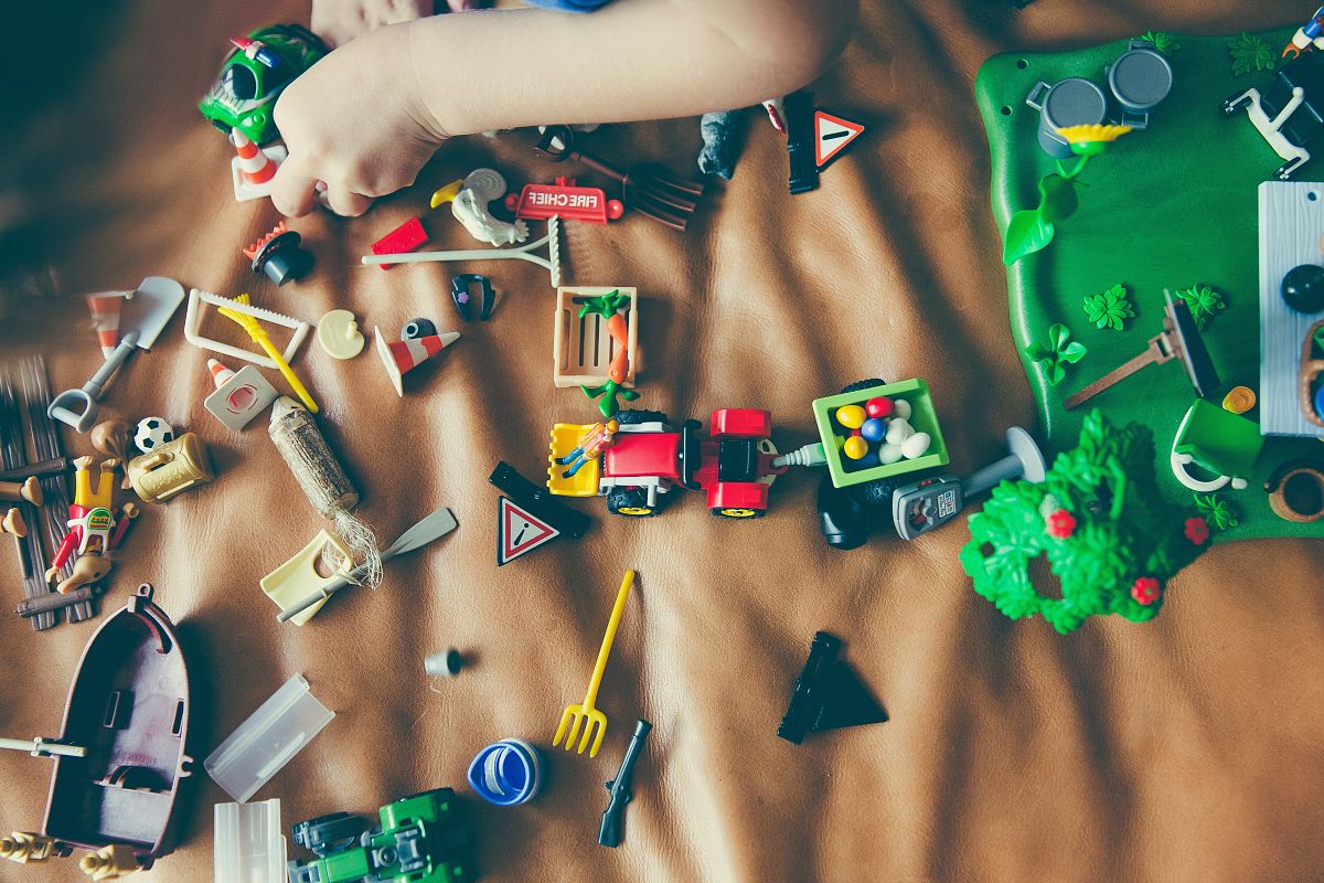 assorted activity playset