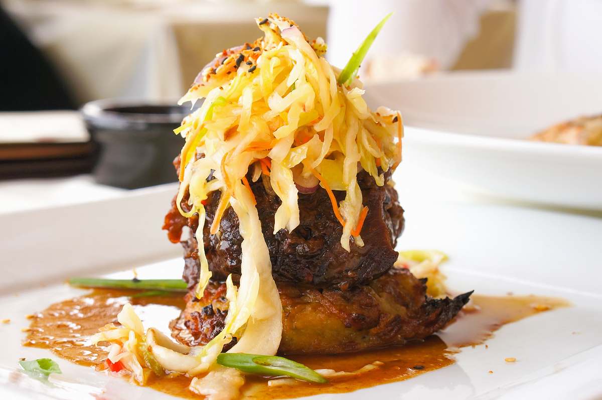 meal grilled meat with vegetable toppings burger