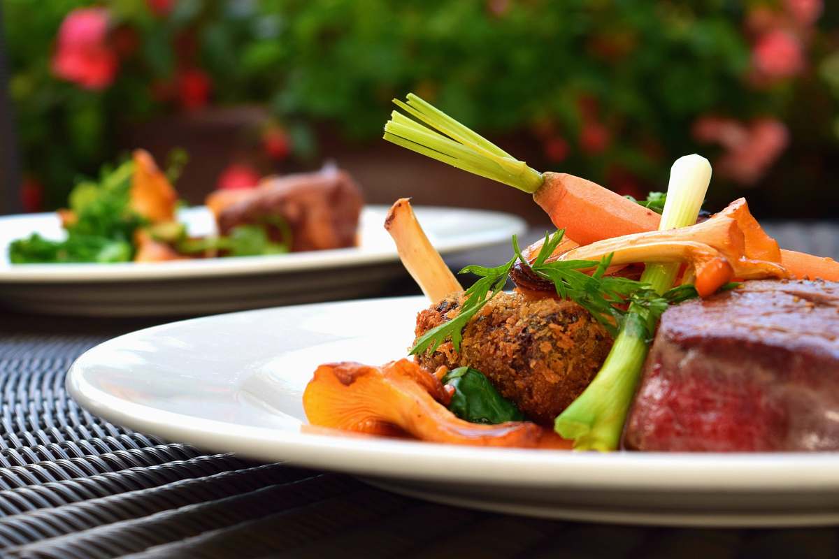 meal steak with vegetables on plate dinner