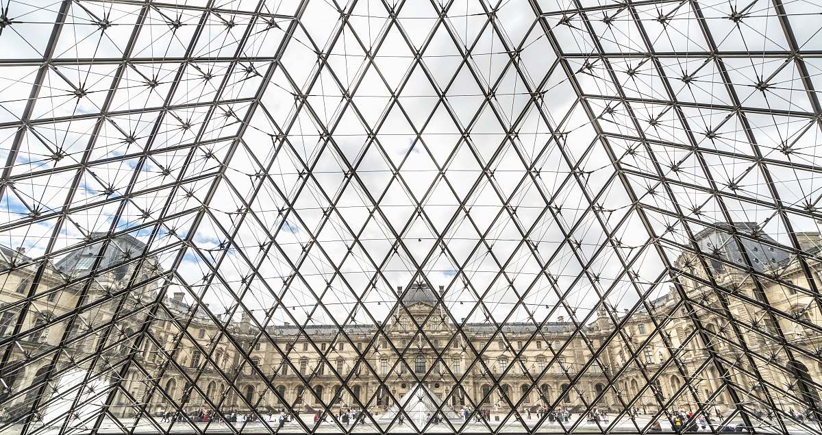 france glass building louvre