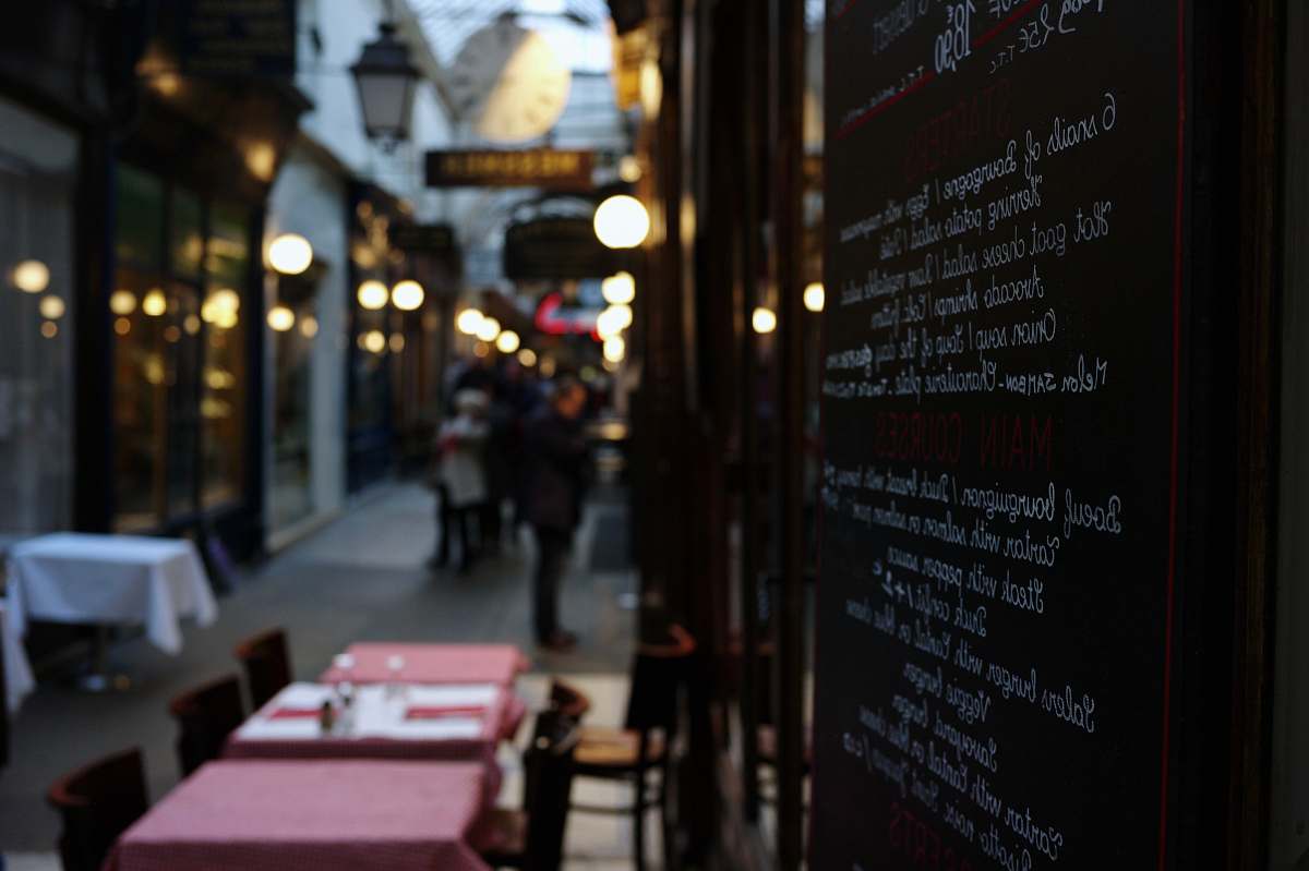 france shallow focus photography of restaurant menu cafe