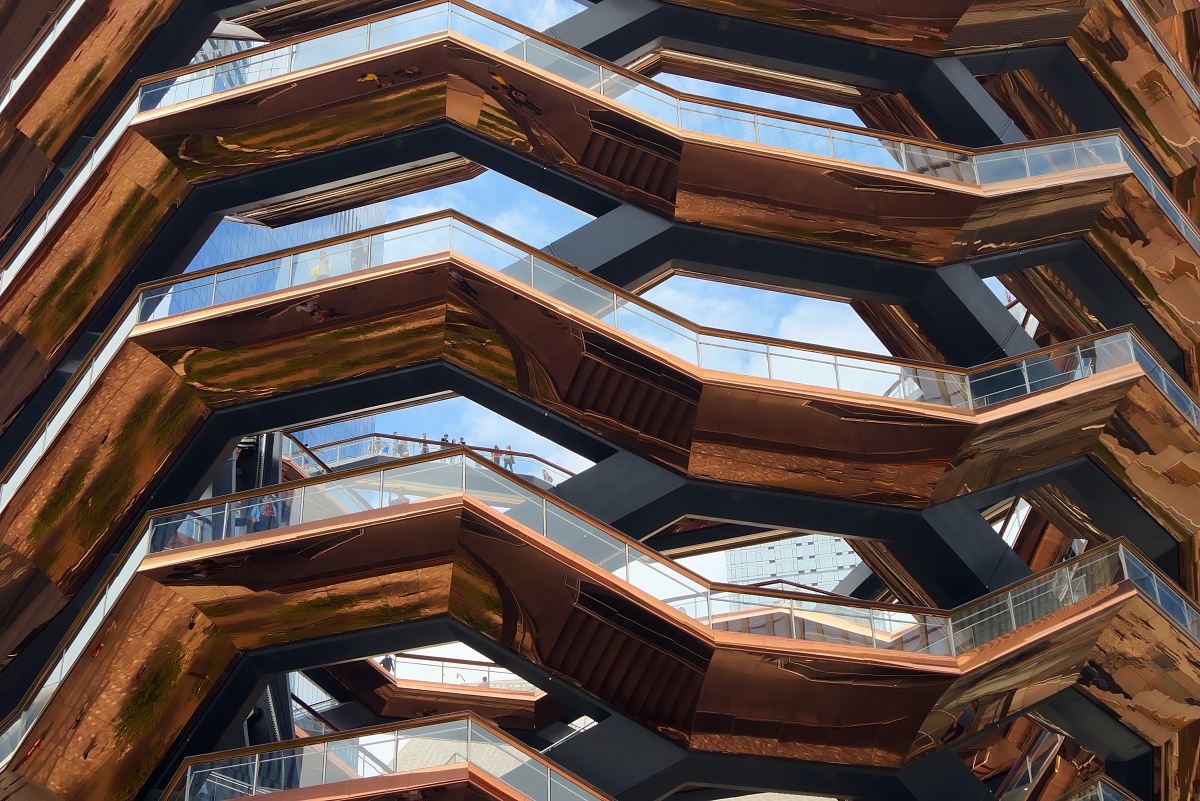brown concrete building
