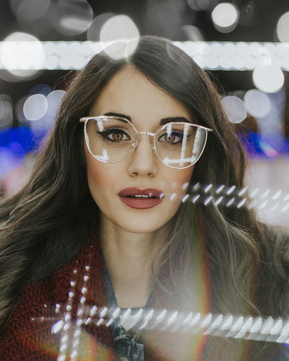 woman wearing eyeglasses