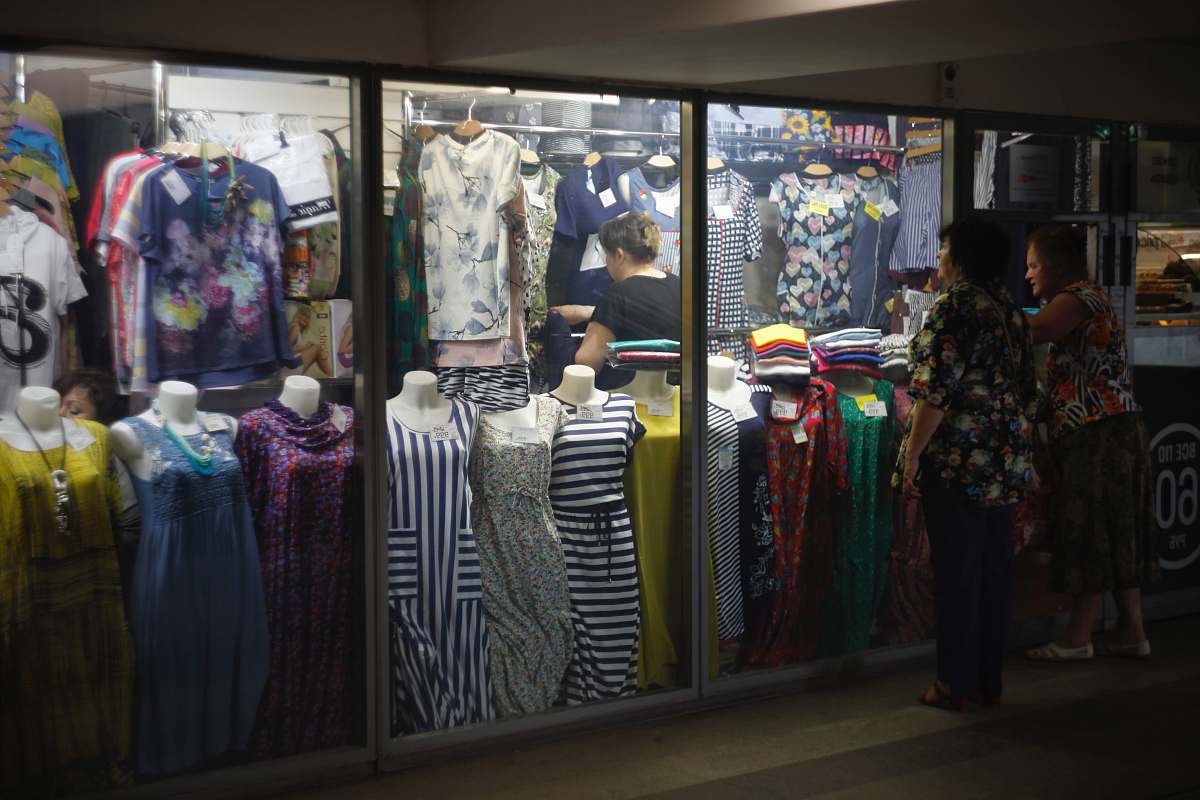 apparel assorted-color dress lot clothing
