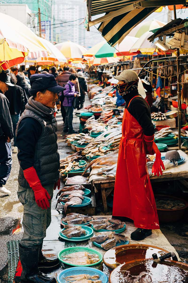 person people in wet market market