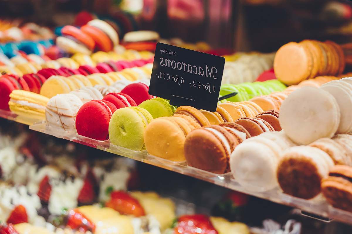 bakery baked macaroons confectionery