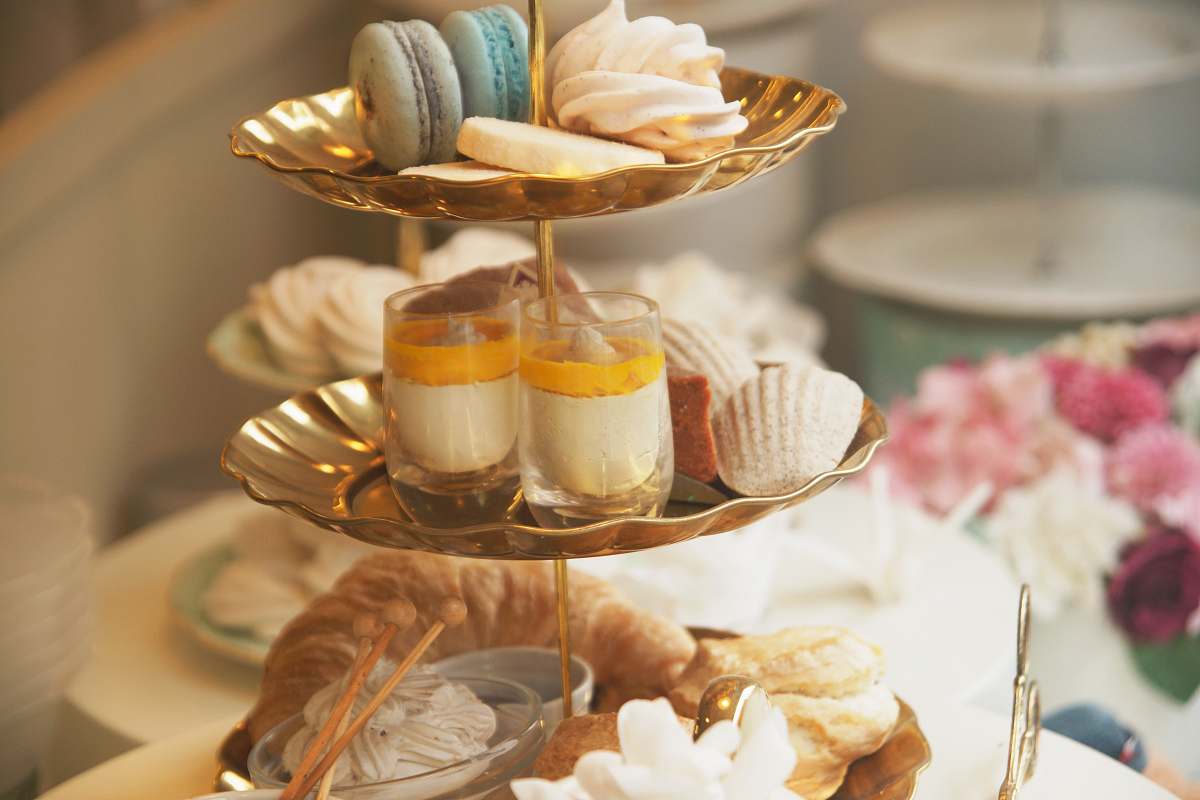 bakery gold cake 3-tier rack dessert
