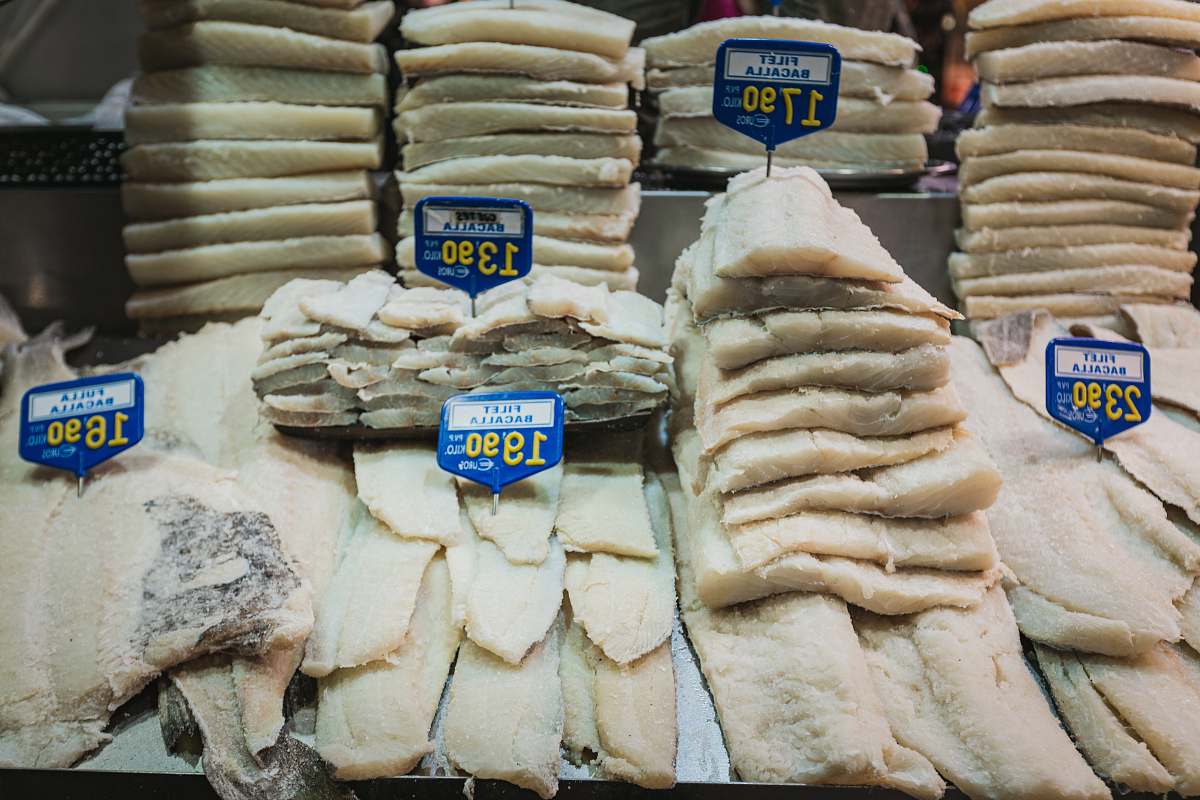 bakery sliced meat bread