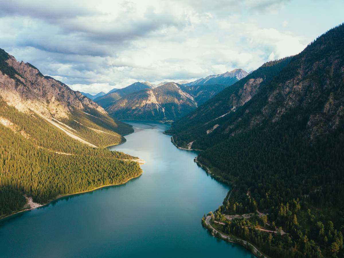 nature body of water between highlands landscape