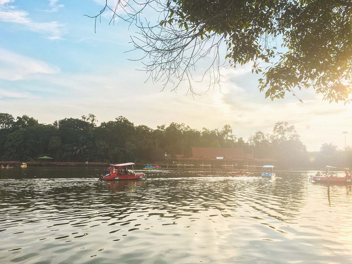transportation boat in body of water vehicle