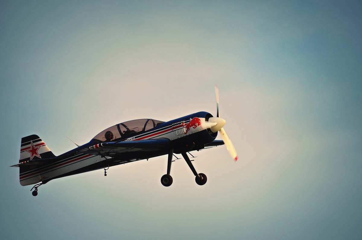 plane photo of Red Bull print plane austria