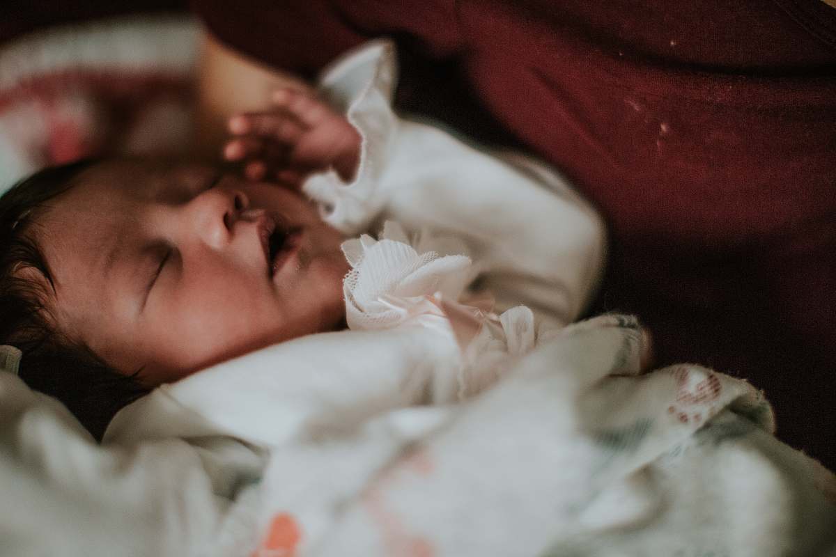 child  newborn