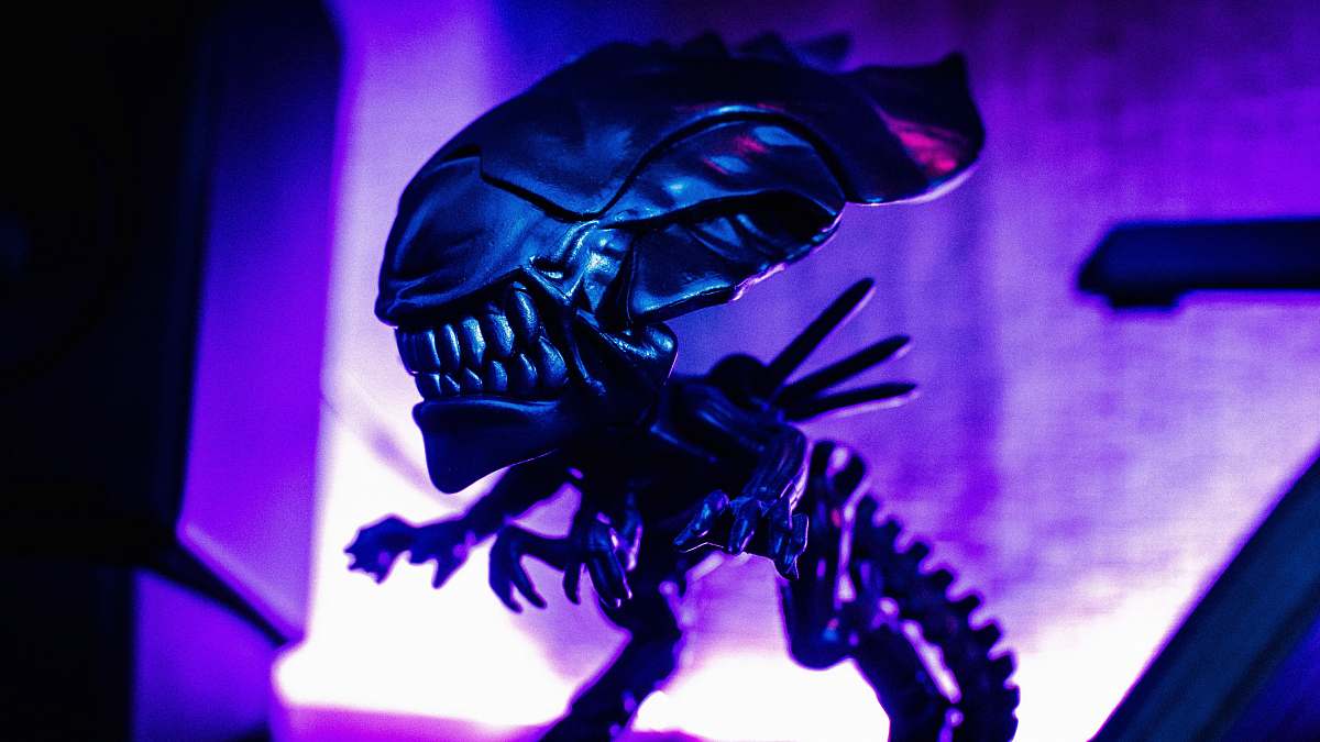 santiago Xenomorph figurine chile