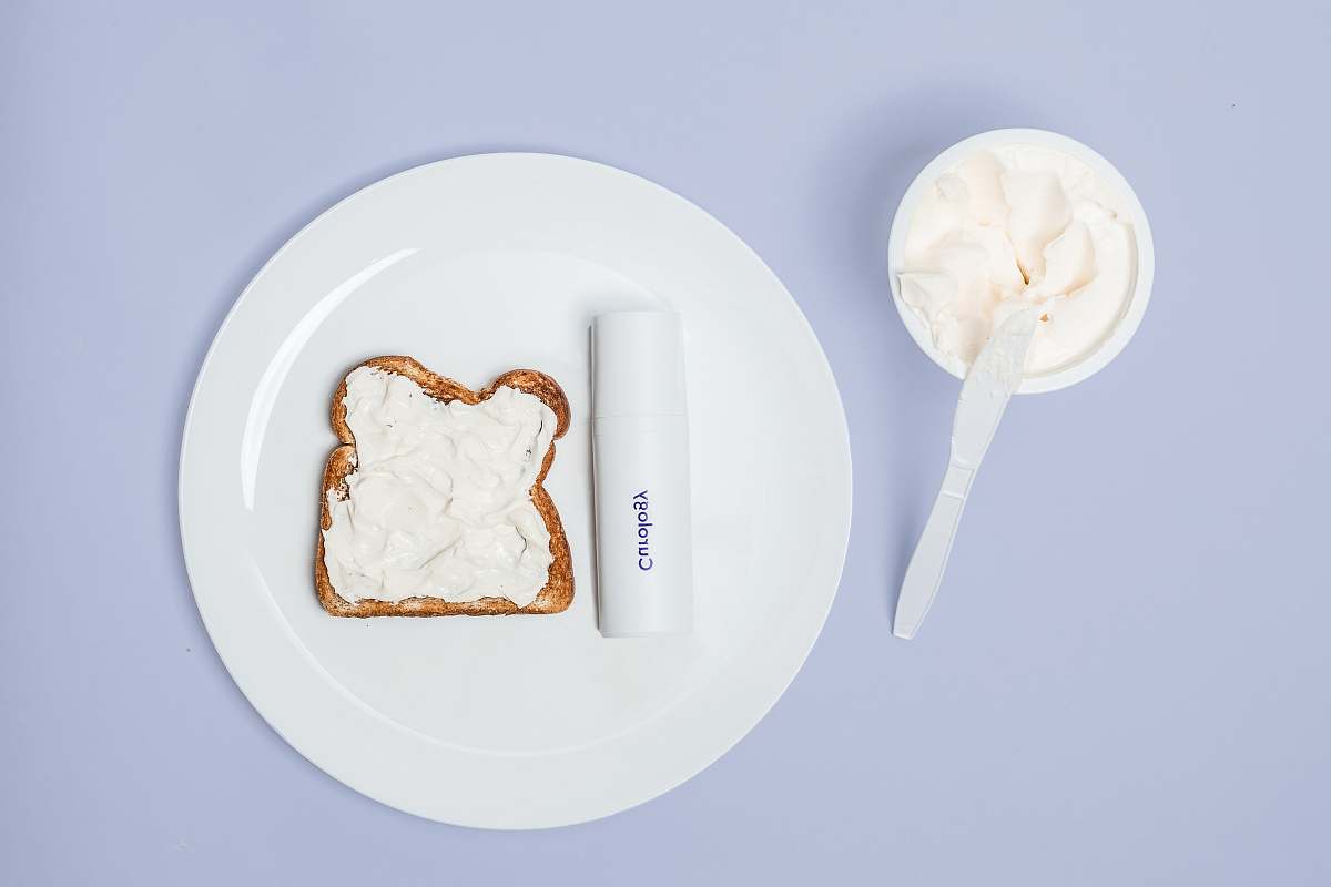 cream white plate creme