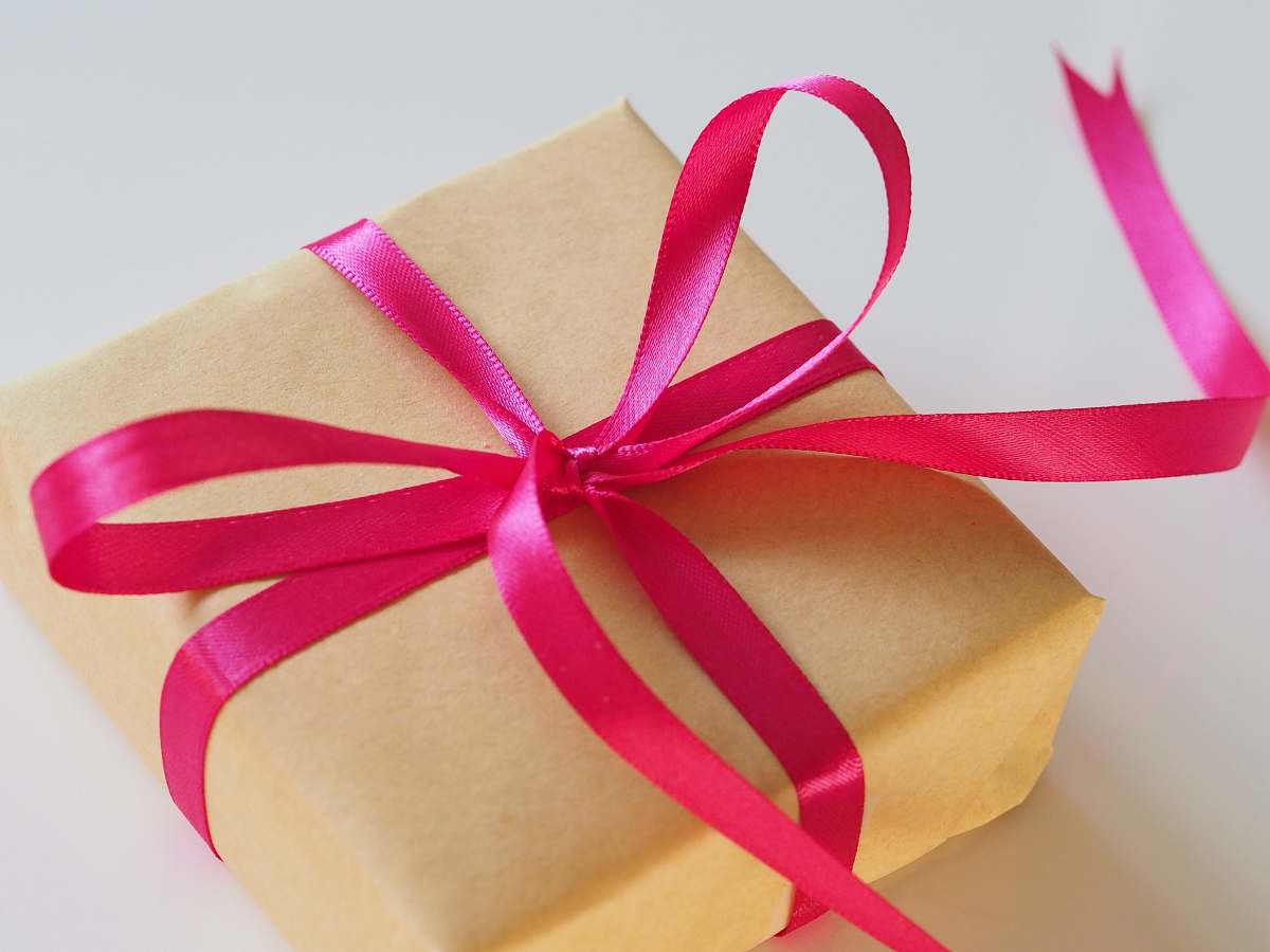 gift brown gift box with pink ribbon birthday
