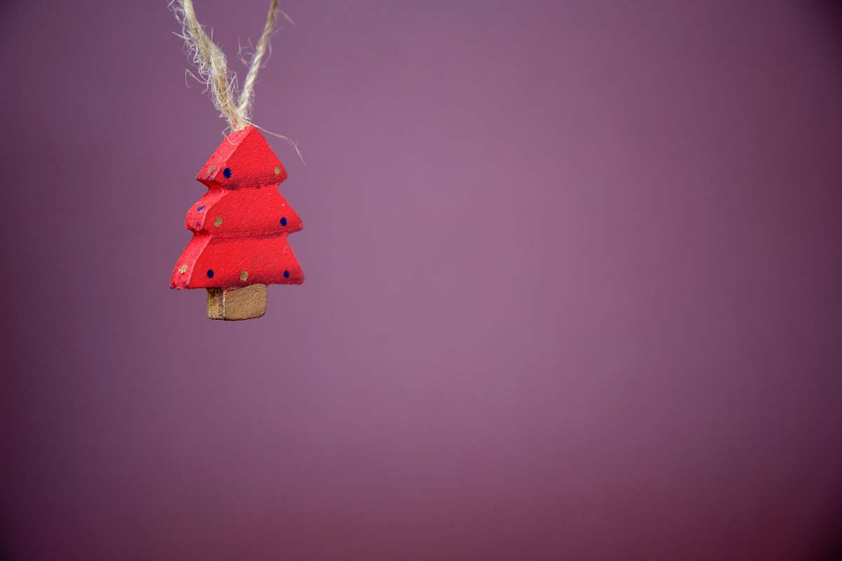 grey hanged red wooden christmas tree ornament tree
