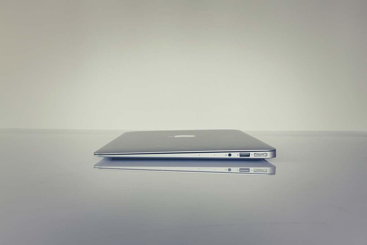work MacBook Air on table usb
