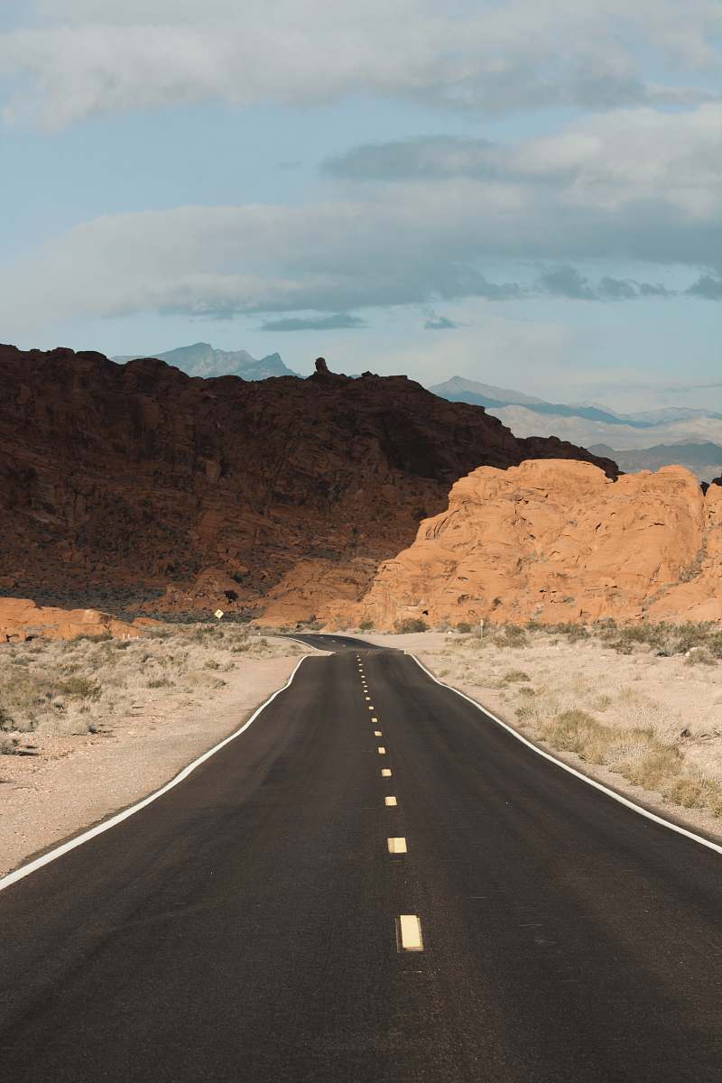 freeway gray road near mountains highway