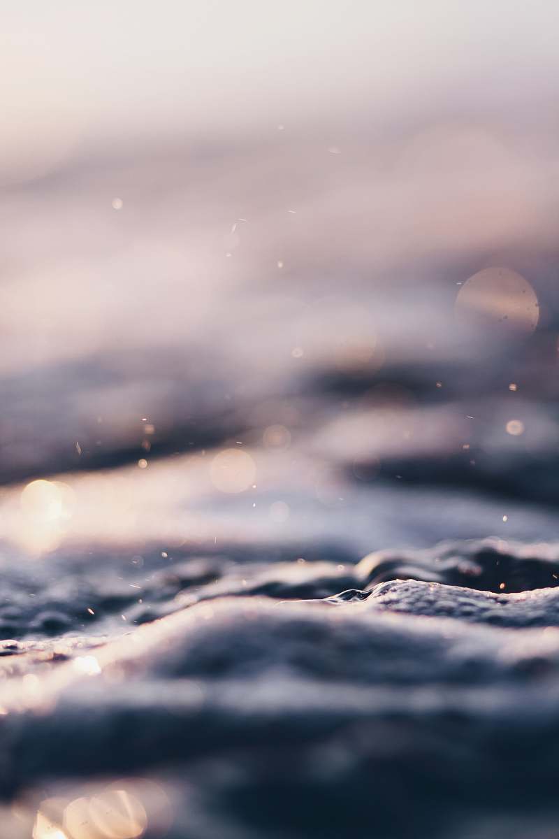 sea closeup photography of water water droplet