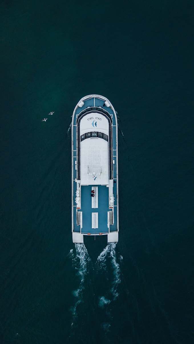 ship aerial photo of yacht on body of water during daytime san carlos de bariloche