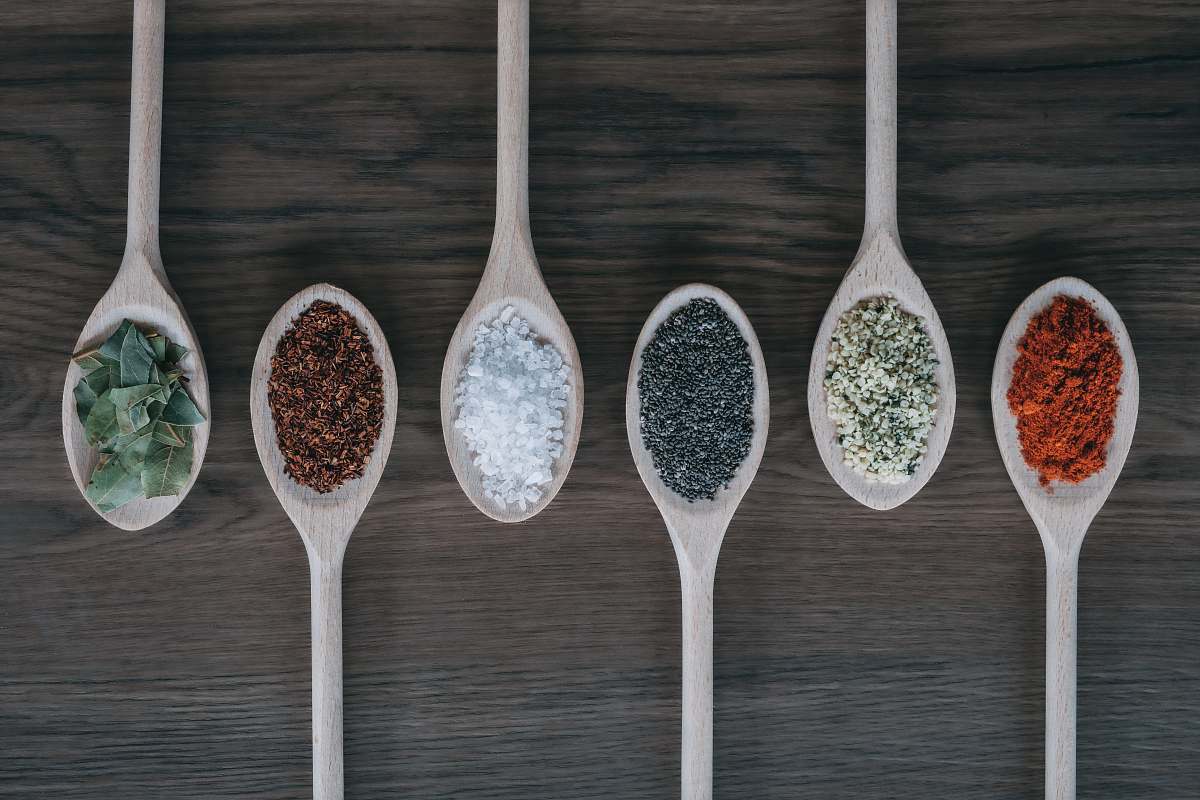 spoon assorted-color spoons with spices dannau