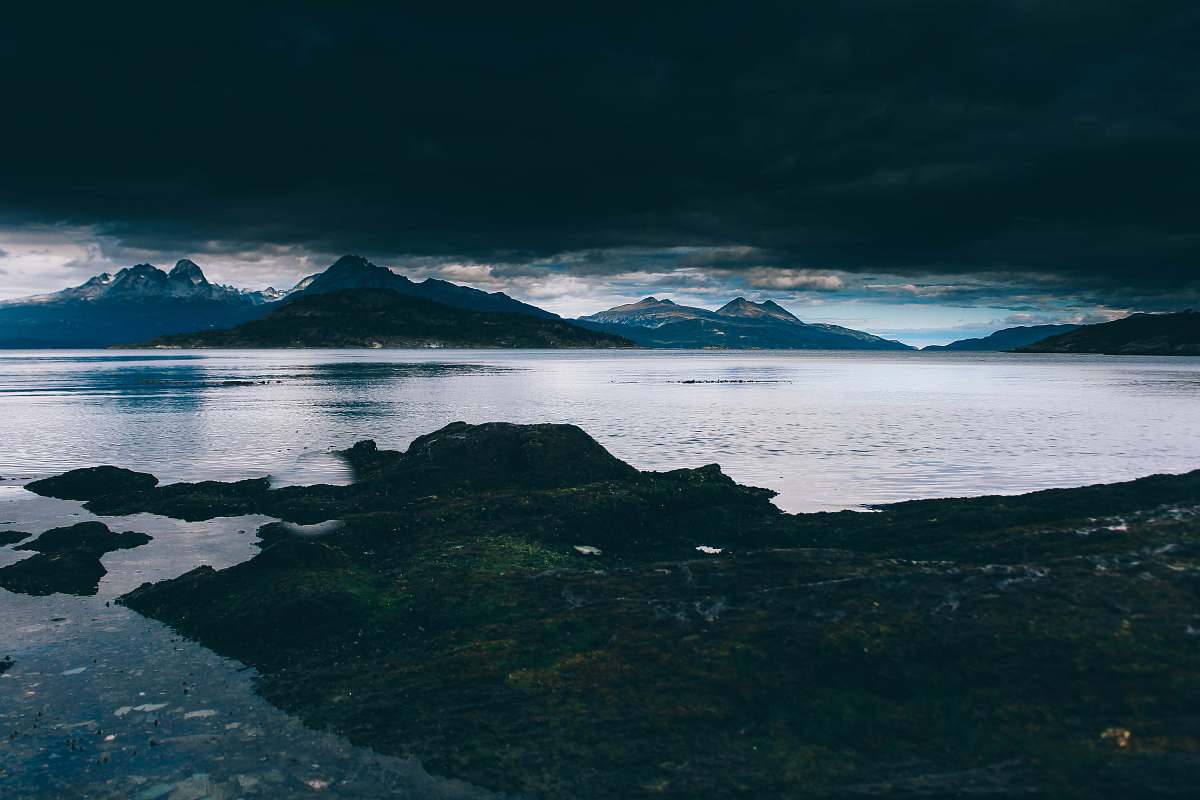 mountain landscape photography of mountain and body of water ushuaia