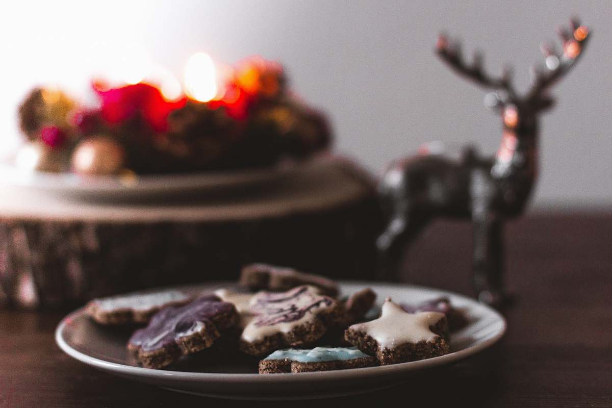 biscuit cookies on white plate food