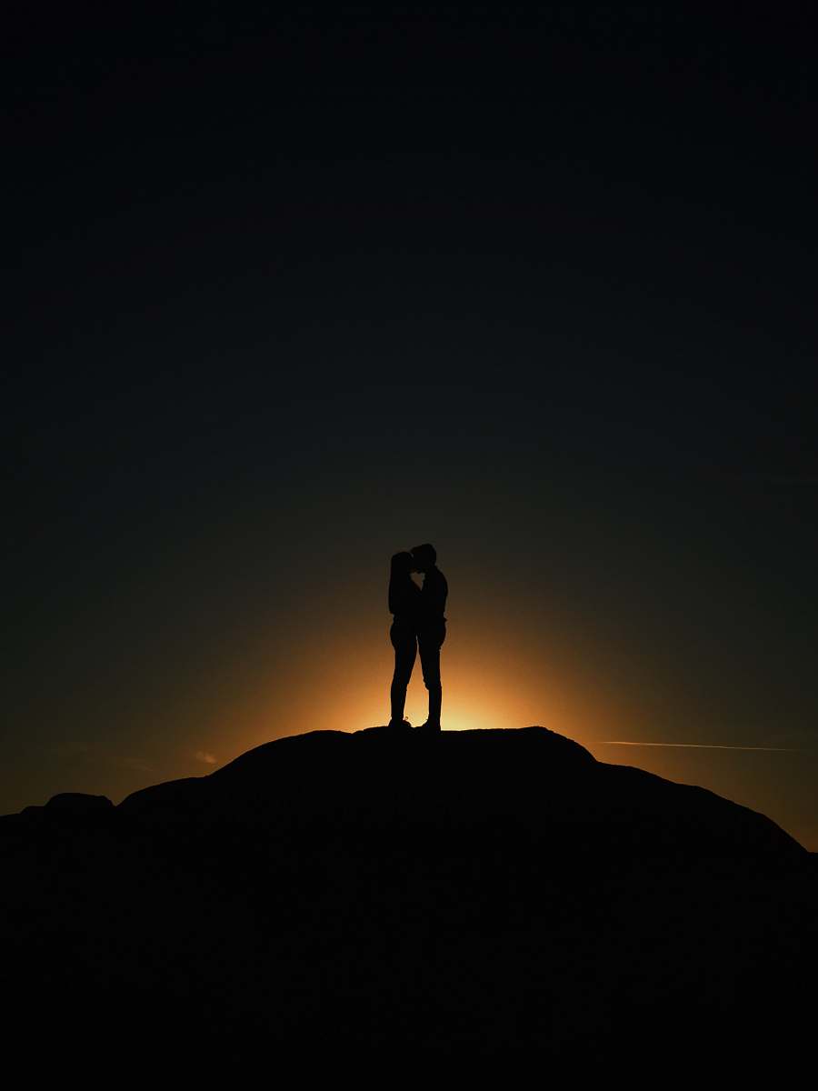 Silhouette Man And Woman Kissing Love Image Free Photo