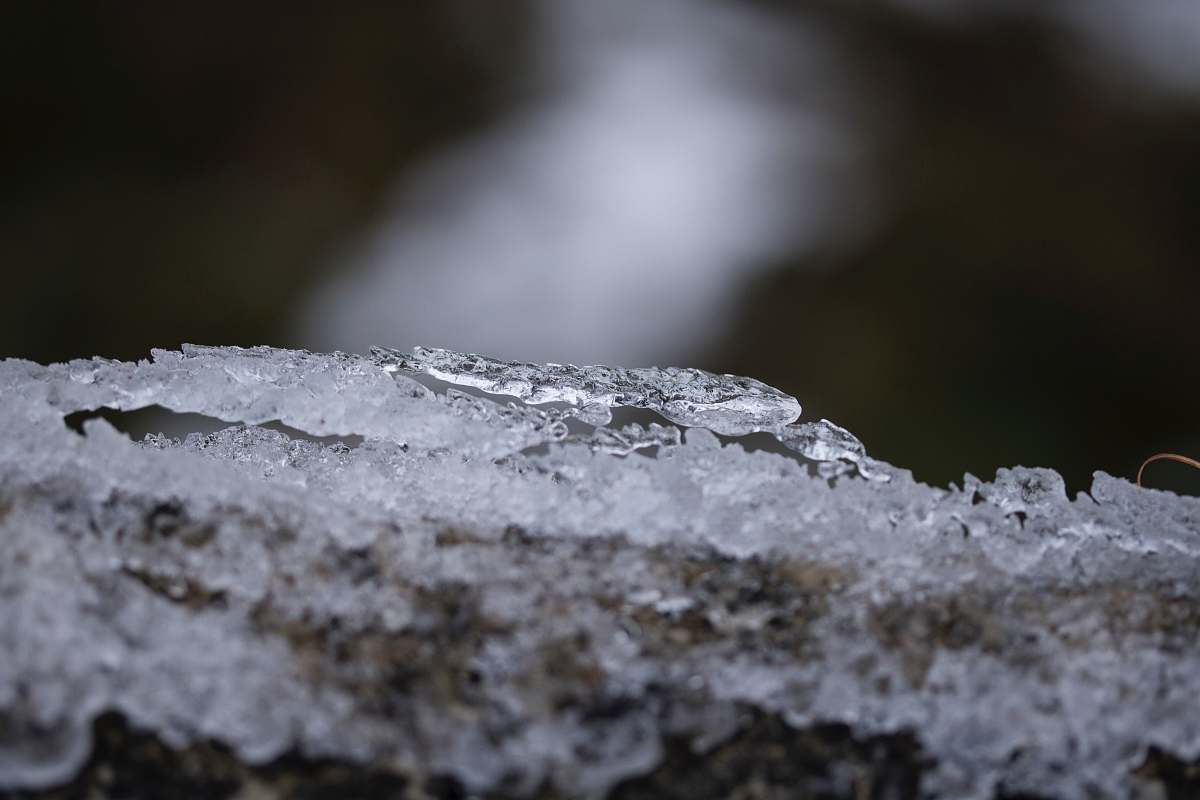 outdoors clear powder nature