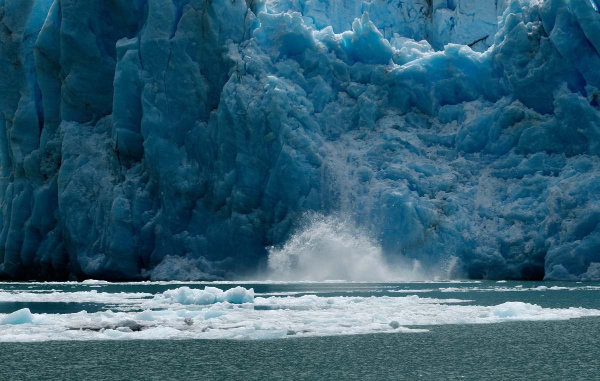 nature whit eiceberg outdoors