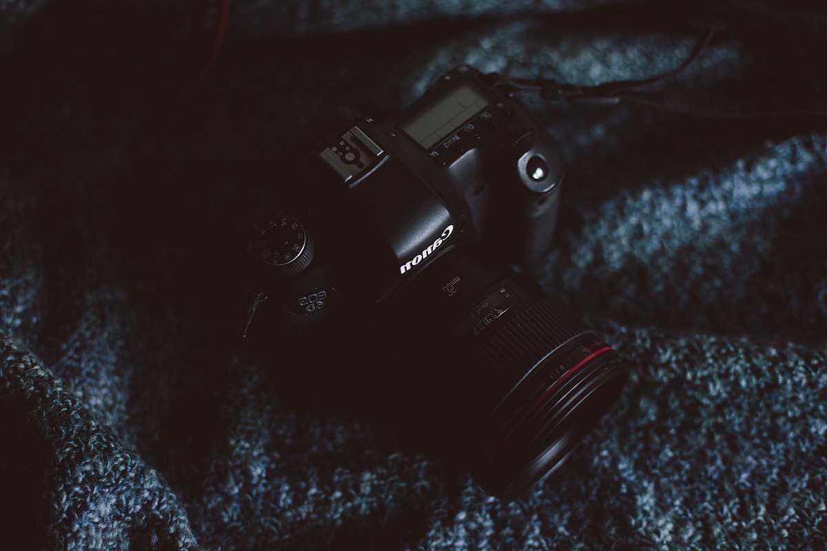 camera black Canon DSLR camera black