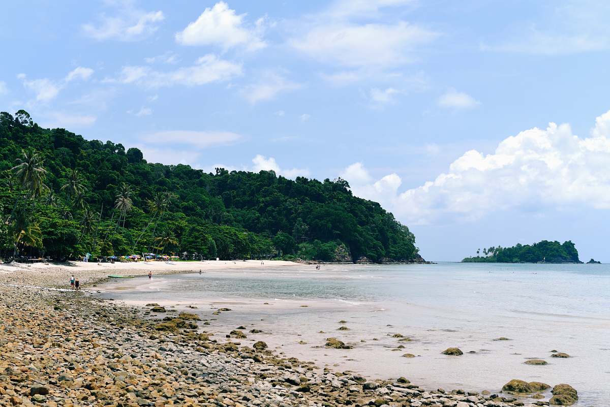 sea photography of seashore during daytime ocean
