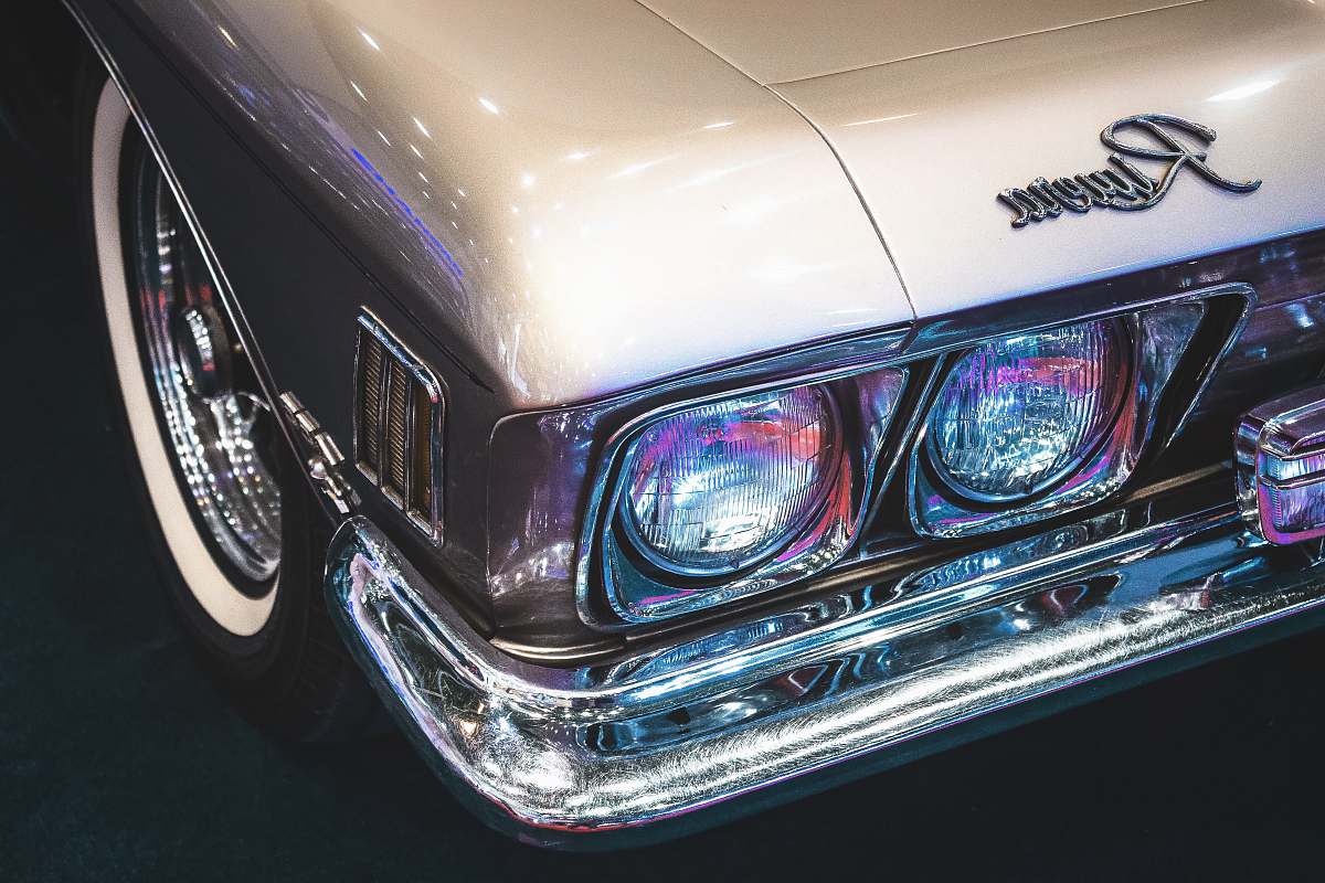 headlight photo of gray vehicle headlight headlights