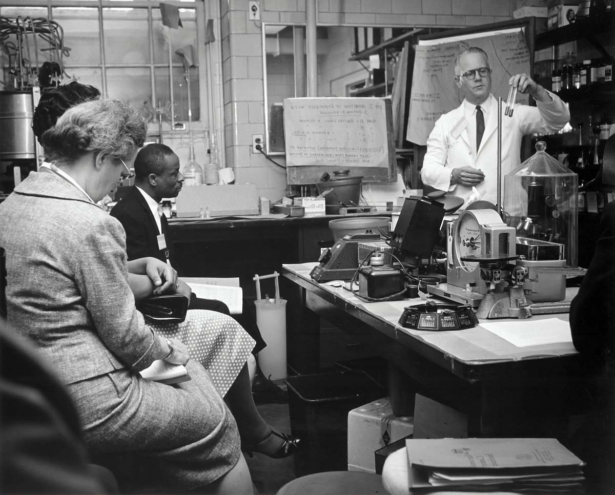 discussion  scientist