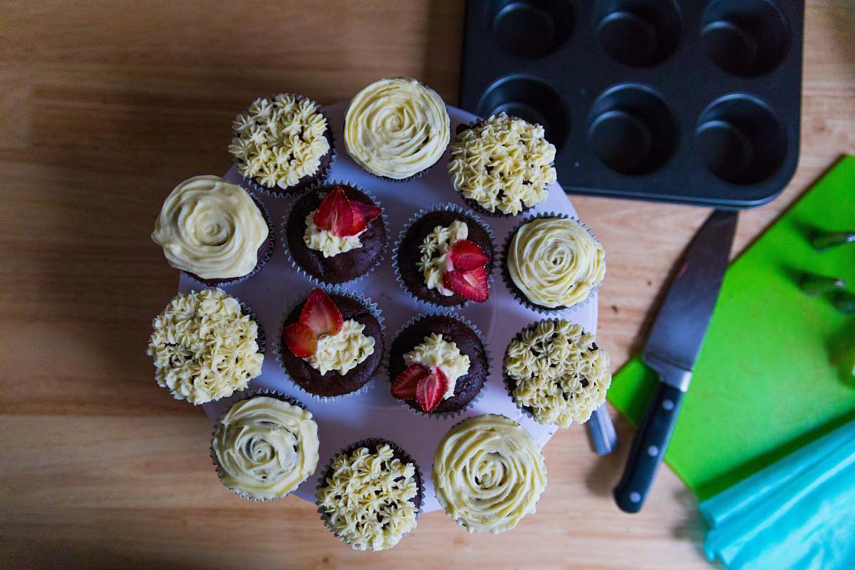 cupcake round purple and white cupcakes icing