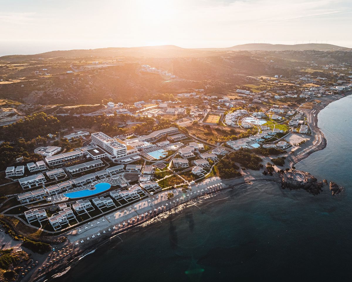 aerial photo of buildings