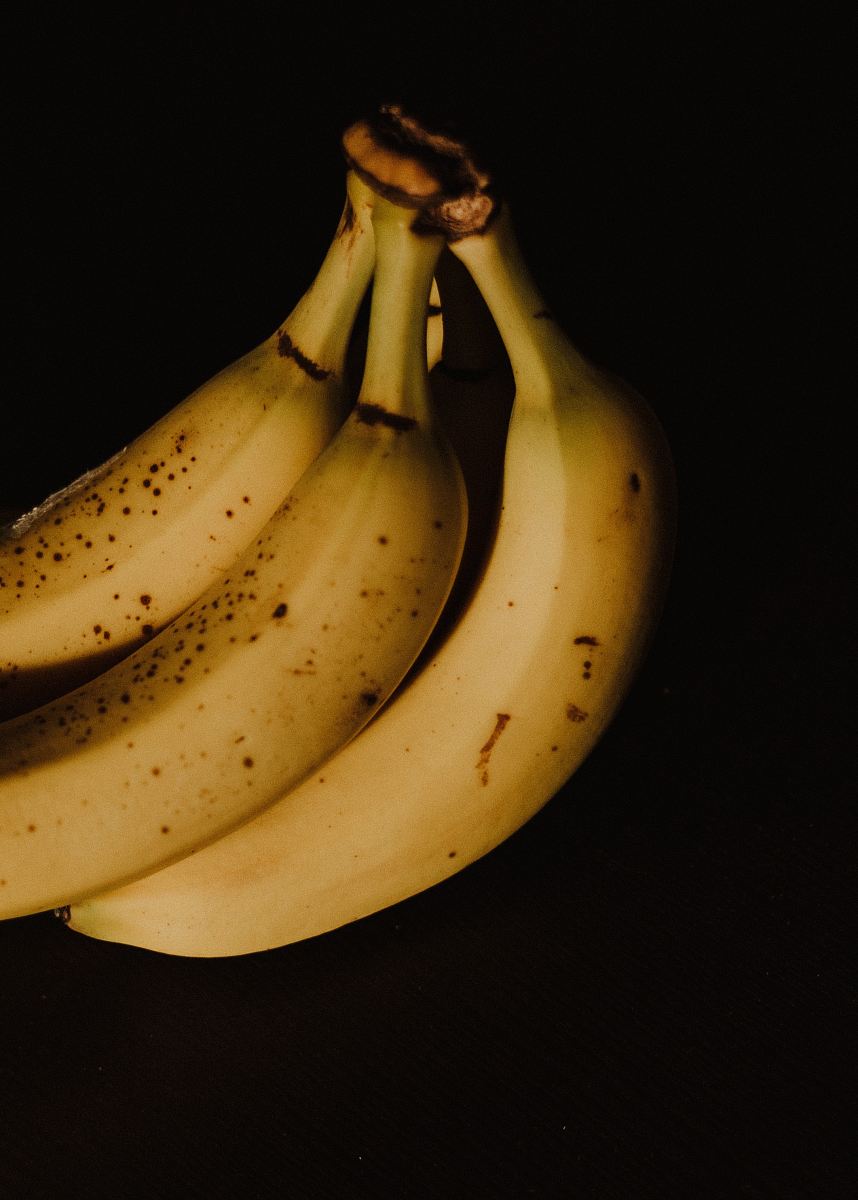 bundle of riped banana Image - Free Stock Photo