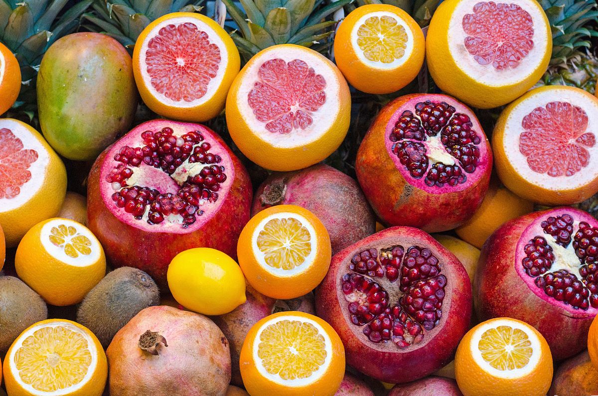 kiwis and oranges