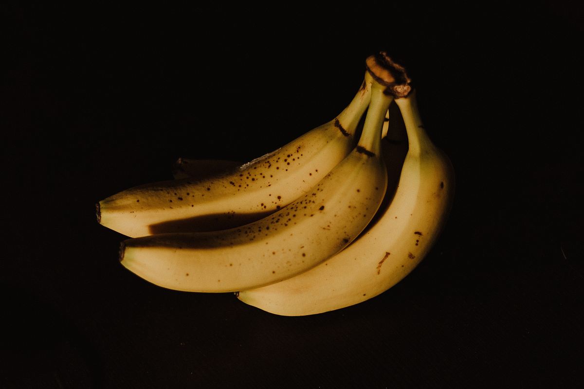 photo of bundle ripe bananas