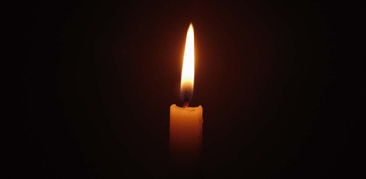 flame light white pillar candle fire