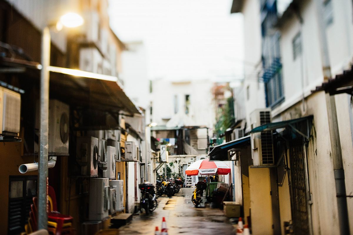 a narrow alley in the city