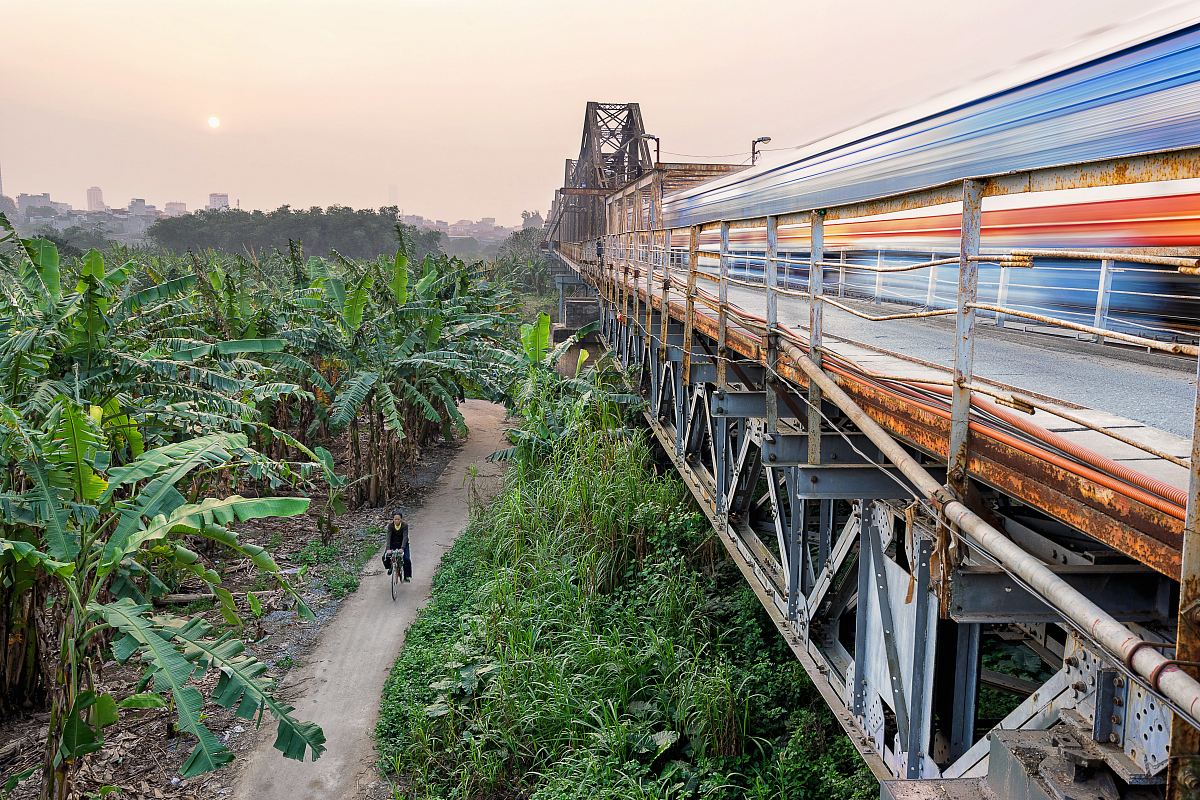 timestamped photo of train