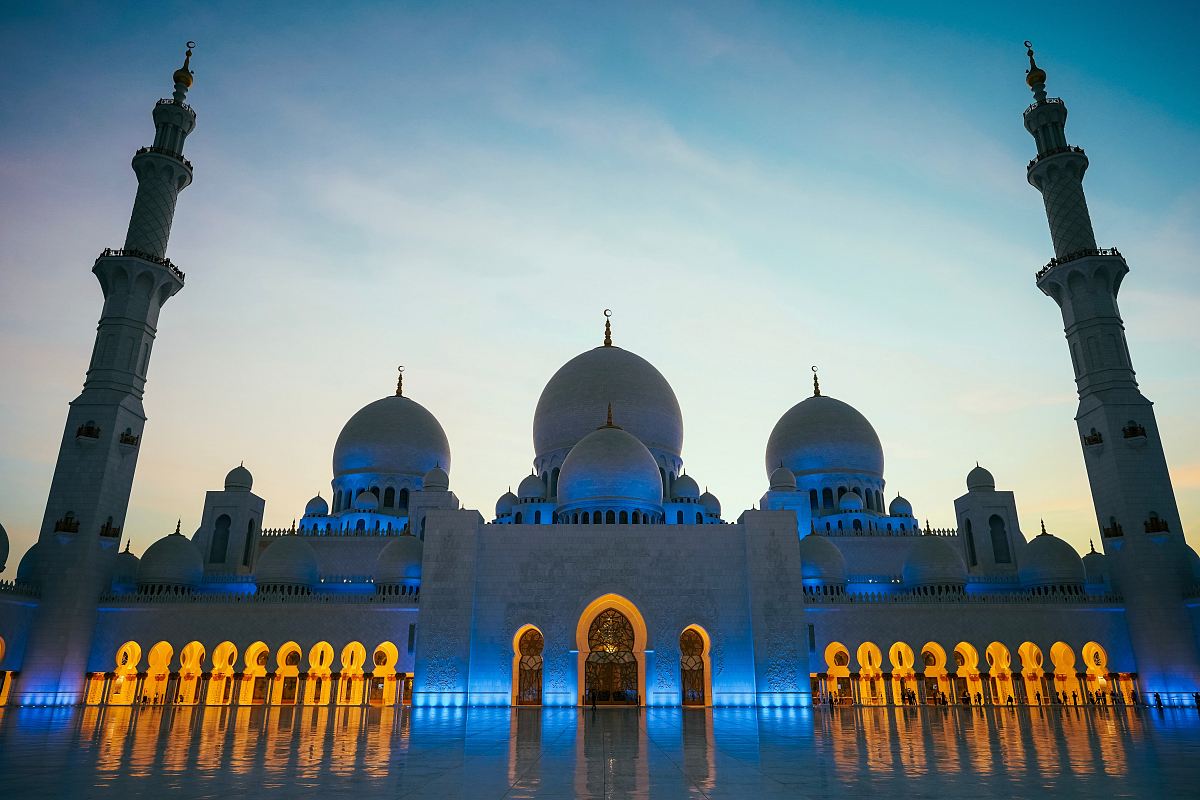 white mosque \